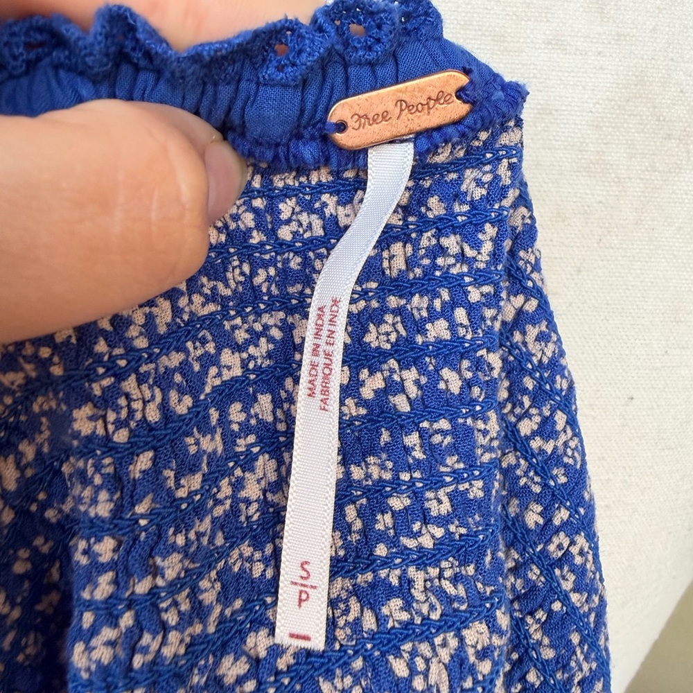 Free People Blue Floral Blouse - Picture 4 of 4